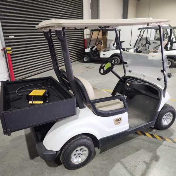 rental vehicle yamaha cart with rear cargo box
