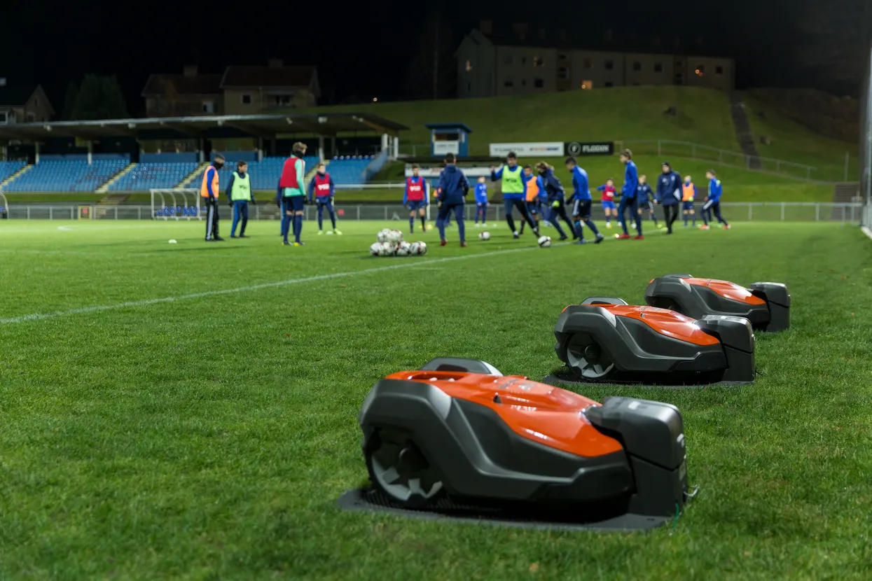 husqvarna automower 550