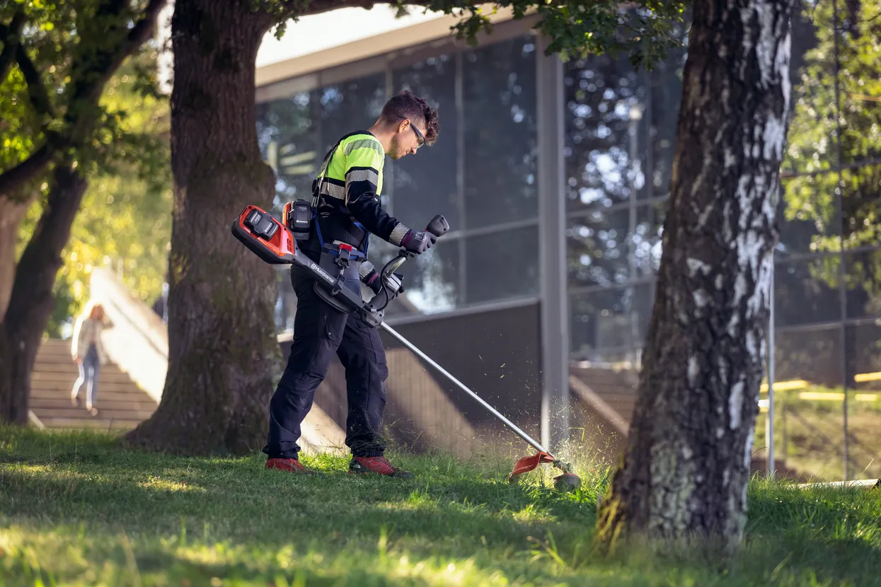 husqvarna 525irxt battery brushcutter